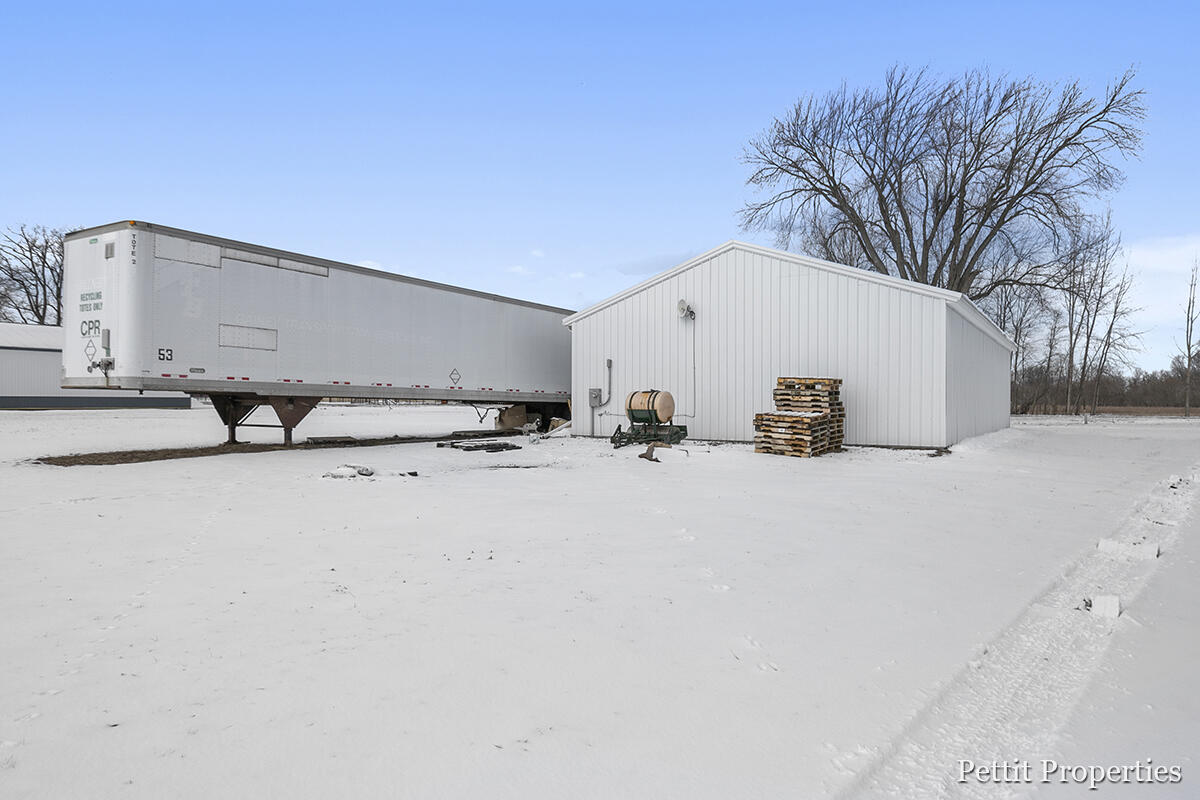 8602 East Pakes Road Crystal, MI 48818 - Photo 10 of 10 IMG_1009
