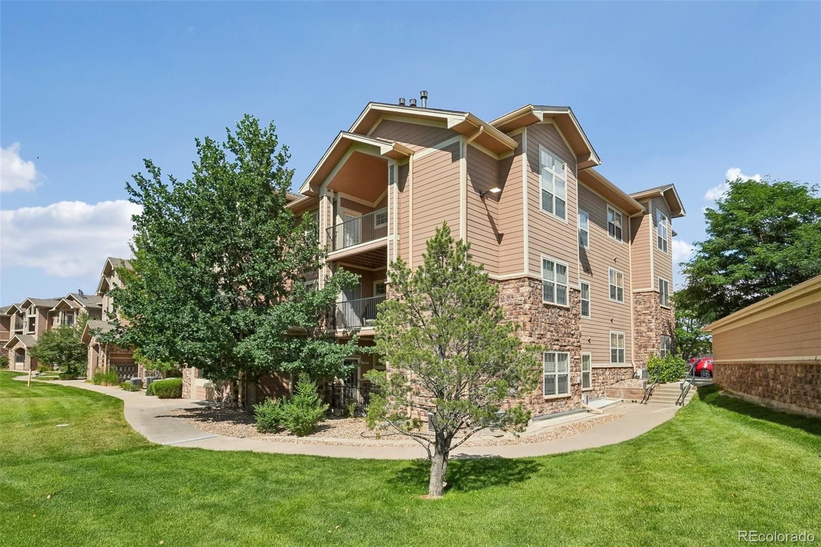 10787 Twenty Mile Road, Unit 305 Parker, CO 80134 - Photo 3 of 32
