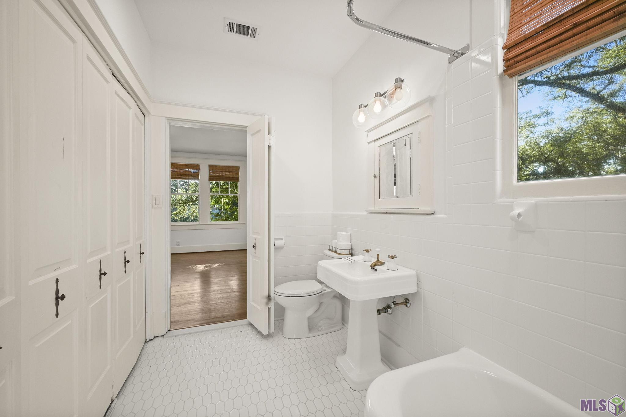 505 LSU Avenue Baton Rouge, LA 70808 - Photo 30 of 36