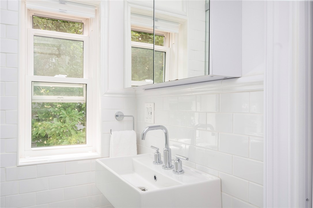 61 Sessions Street Providence, RI 02906 - Photo 26 of 39