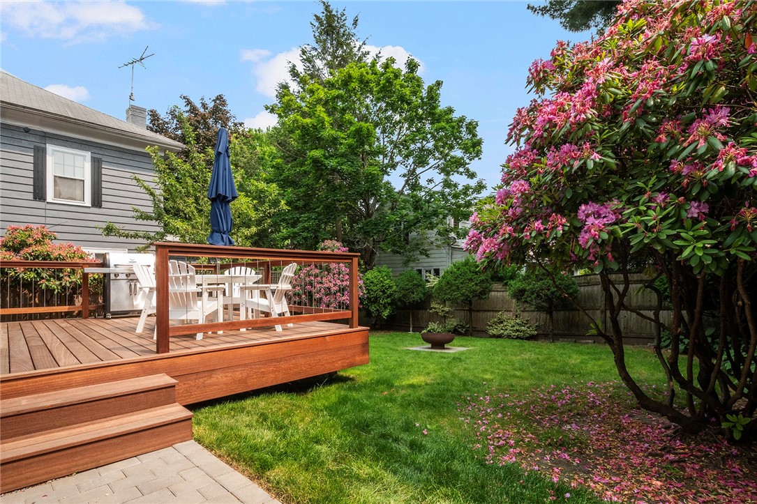 61 Sessions Street Providence, RI 02906 - Photo 36 of 39