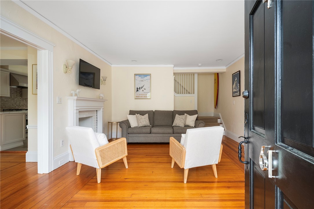 61 Sessions Street Providence, RI 02906 - Photo 6 of 39