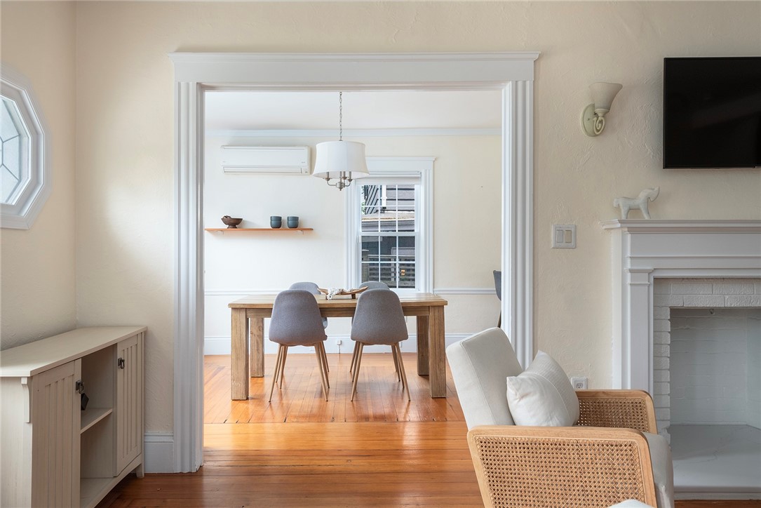 61 Sessions Street Providence, RI 02906 - Photo 9 of 39