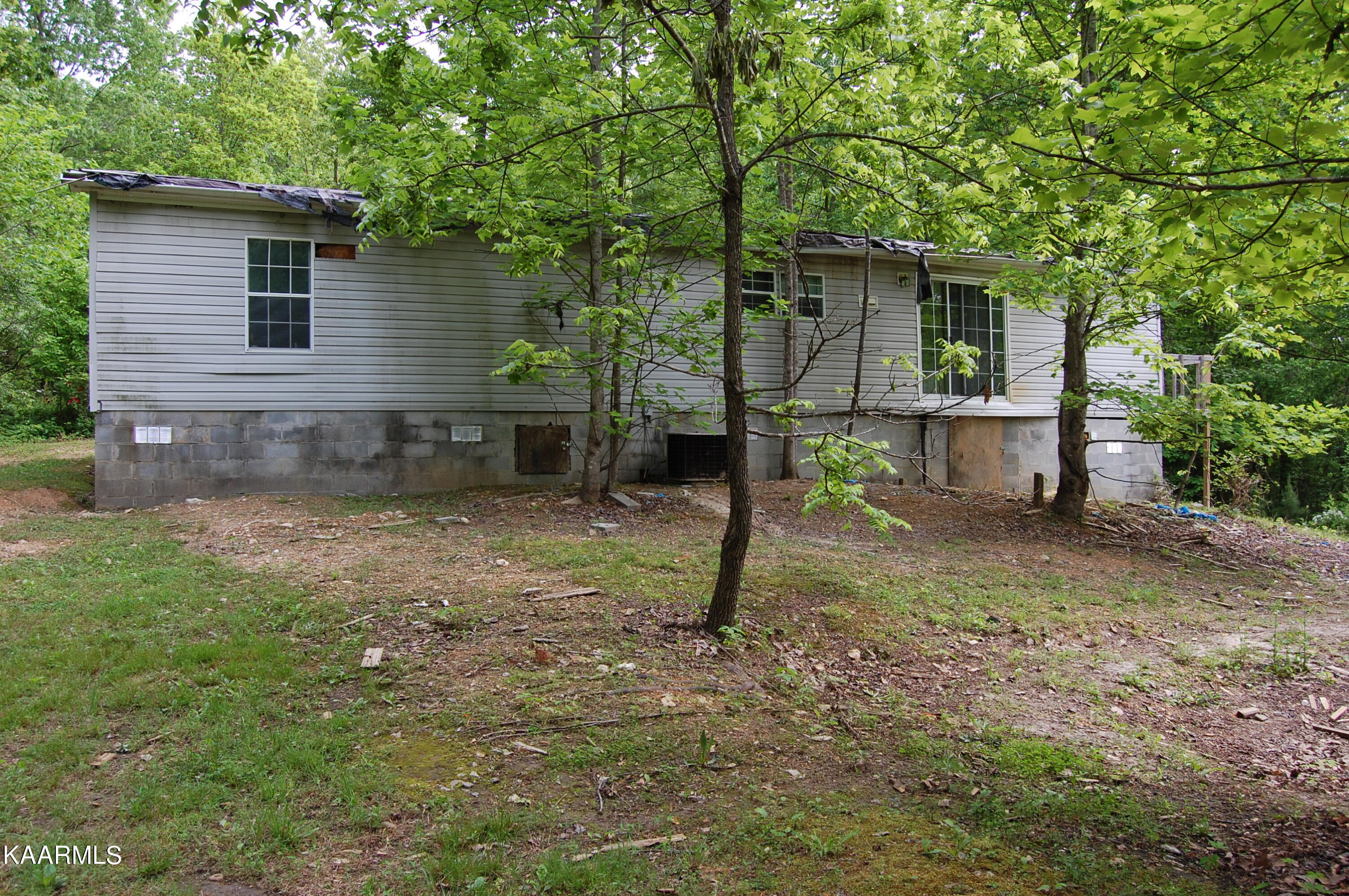 215 Autumn Lane Heiskell, TN 37754 - Photo 7 of 9 215AutumnLn-RearView-MH