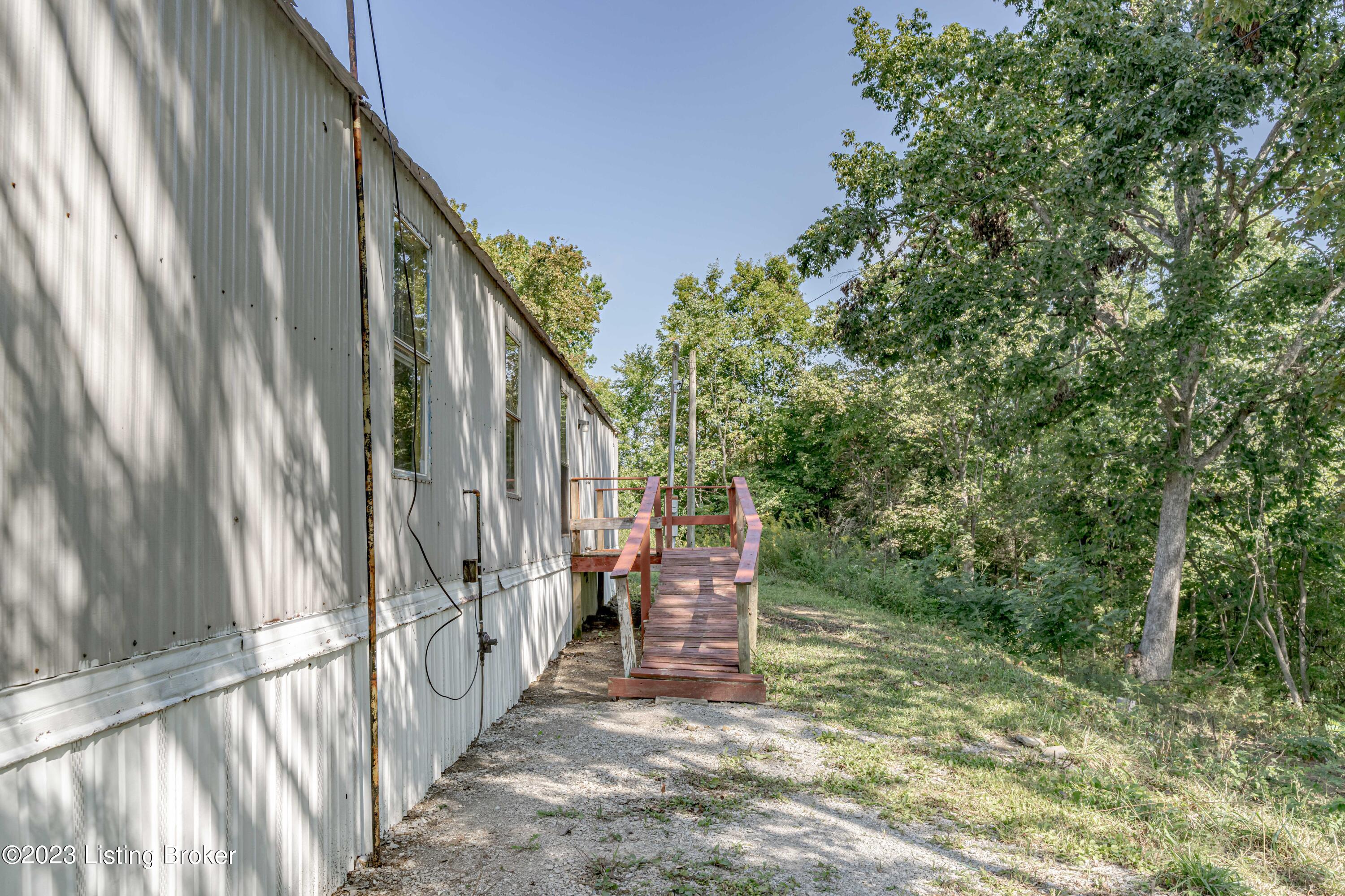599 Bentley Road Mount Eden, KY 40046 - Photo 33 of 44 DSC04153