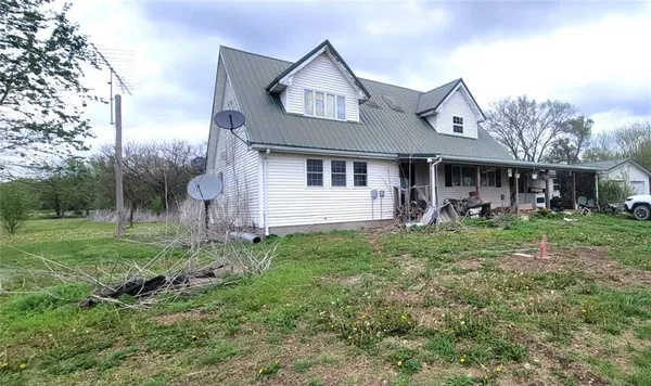 $250,000 | 19872 East 500 Road, Pleasanton, KS 66075