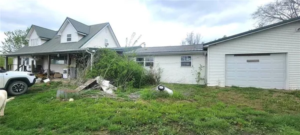 $250,000 | 19872 East 500 Road, Pleasanton, KS 66075