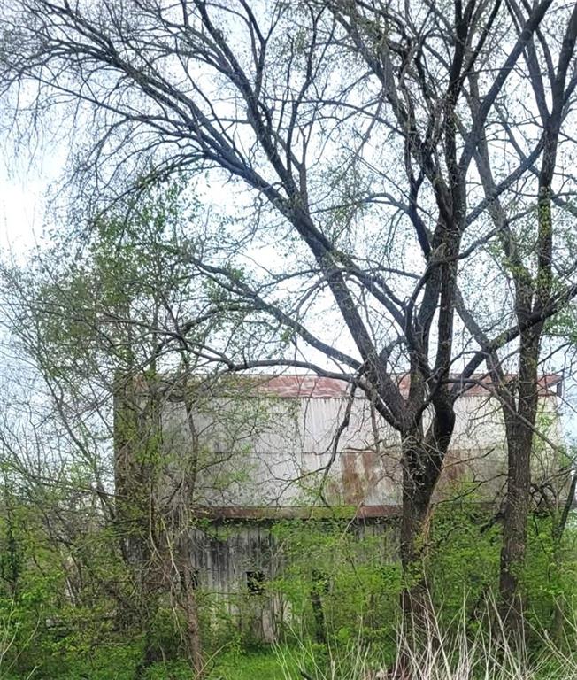 19872 East 500 Road Pleasanton, KS 66075 - Photo 10 of 18