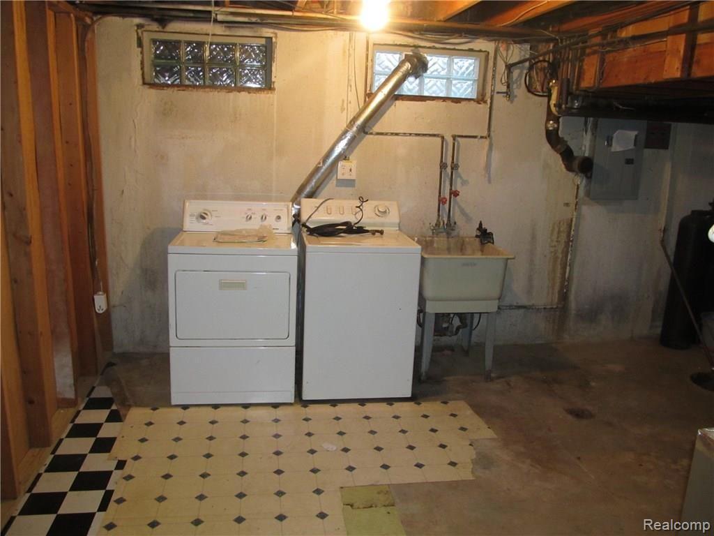 3755 Ludwig Road Oxford, MI 48371 - Photo 16 of 27 IMG_6405.JPG