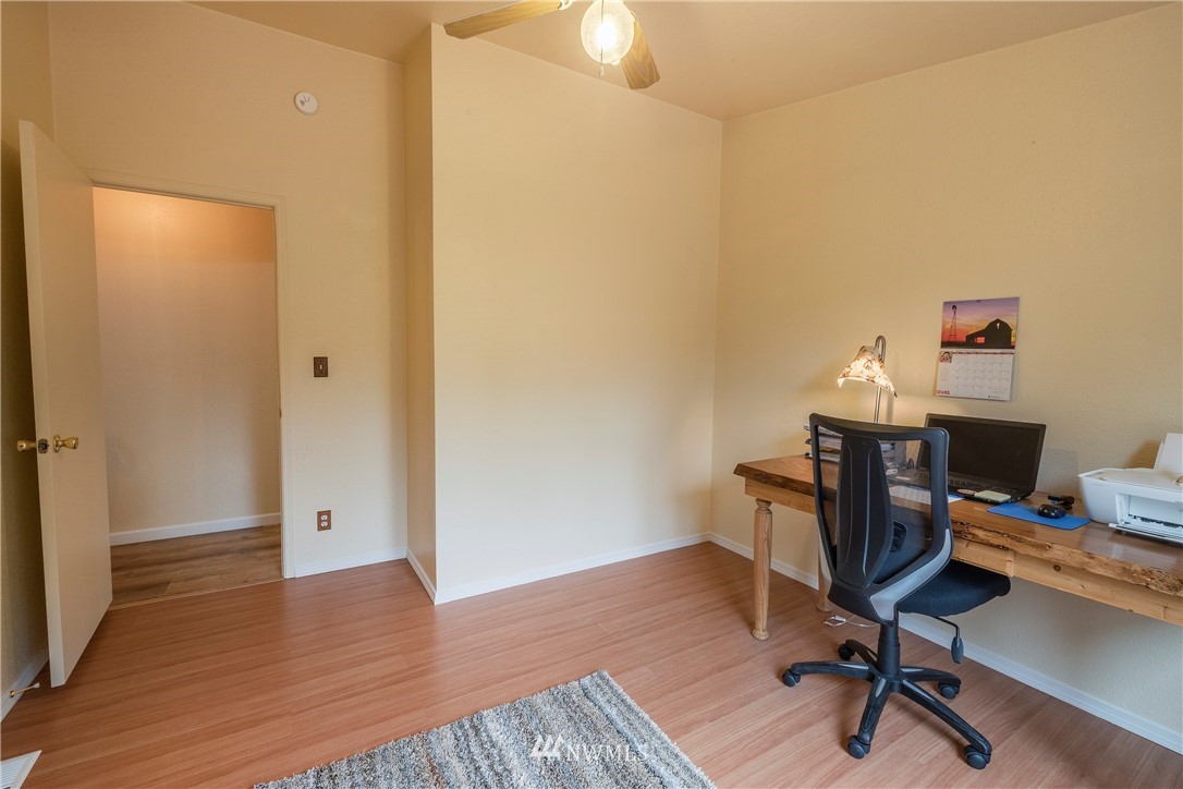 11602 Sidney Road Southwest Port Orchard, WA 98367 - Photo 20 of 38 Gallery Image 20
