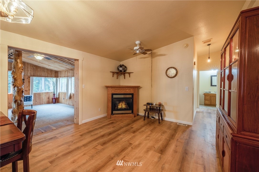 11602 Sidney Road Southwest Port Orchard, WA 98367 - Photo 10 of 38 Gallery Image 10