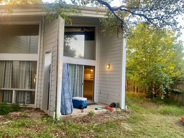 $1,600 | 805 Paisley Drive, Unit 13, Spicewood, TX 78669
