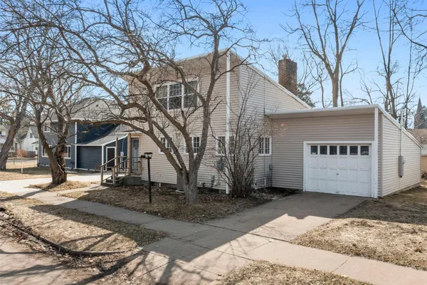 $185,900 | 810 4th Avenue Southwest, Pine City, MN 55063