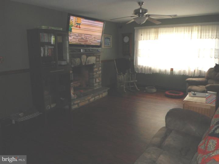 128 Old Soldiers Road Cheltenham, PA 19012 - Photo 7 of 18 Gallery Image 7