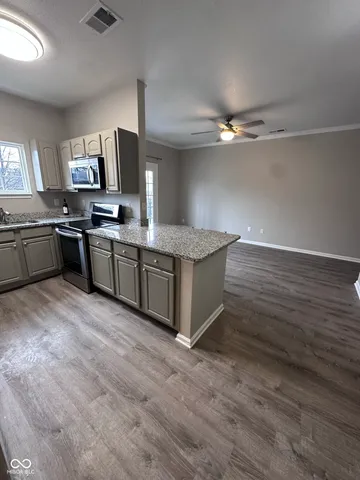 $1,500 | 12938 University Crescent, Unit 2B, Carmel, IN 46032