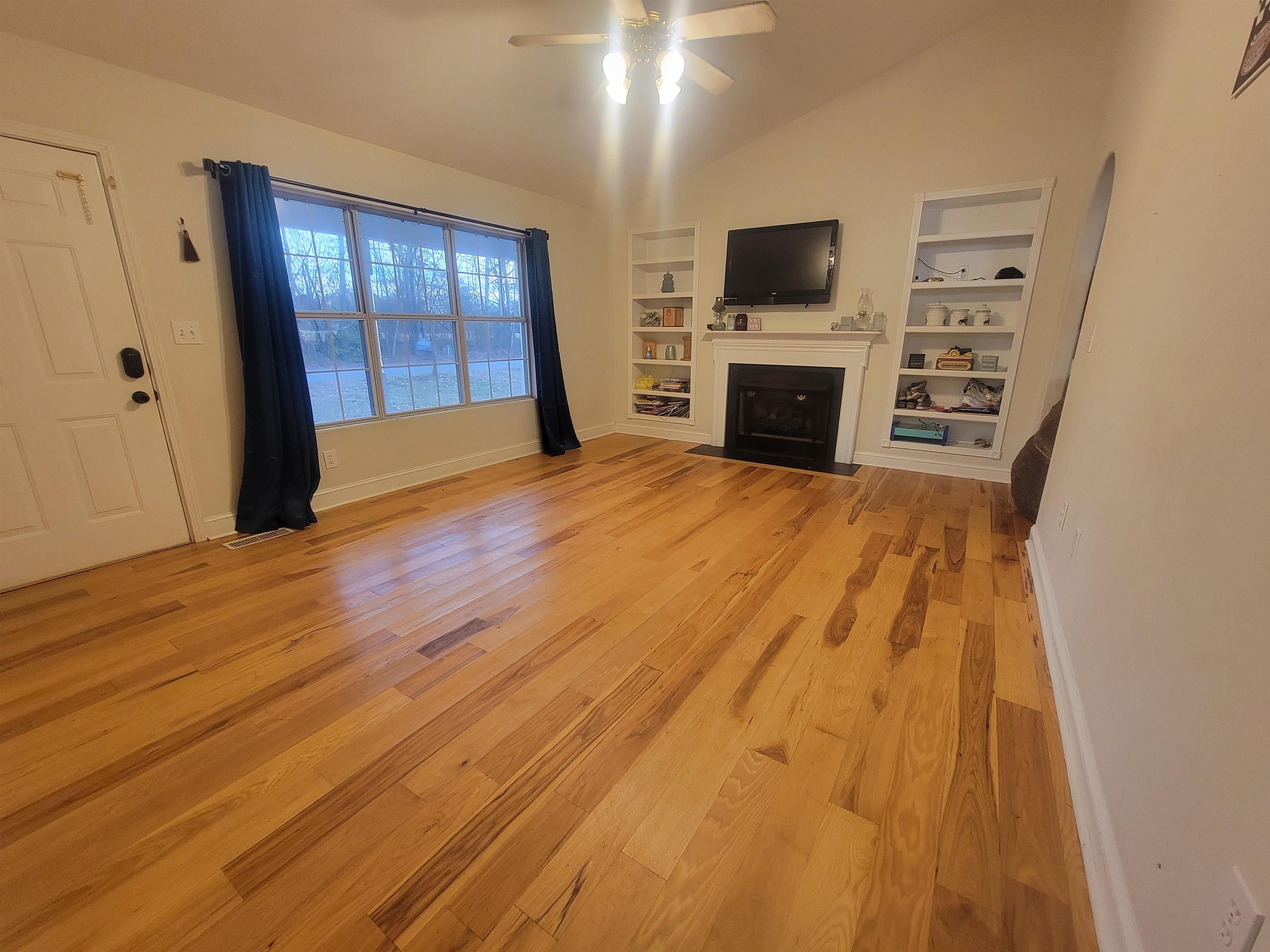 130 Maple Tree Lane Cowpens, SC 29330 - Photo 3 of 11 Gallery Image 3