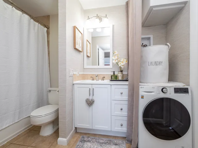 $2,600 | 2 Cypress Lane, Unit 2, Ridgefield, CT 06877