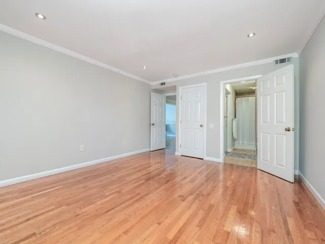 $2,600 | 2 Cypress Lane, Unit 2, Ridgefield, CT 06877