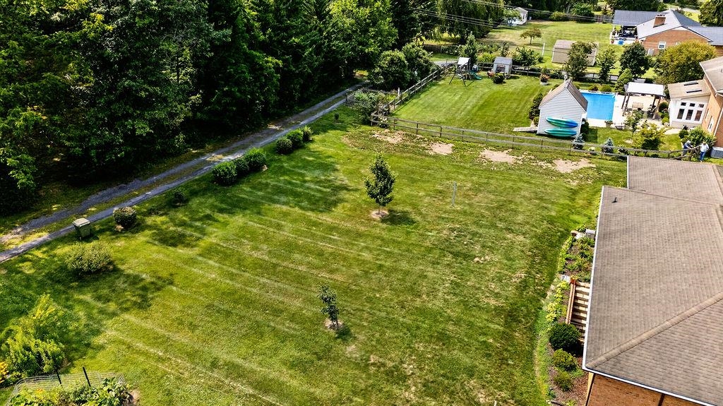 1243 Meadowbrook Road Waynesboro, VA 22980 - Photo 12 of 57 Gallery Image 12