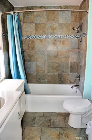 $135,000 | 1251 East Lugonia Avenue, Unit 75, Redlands, CA 92374