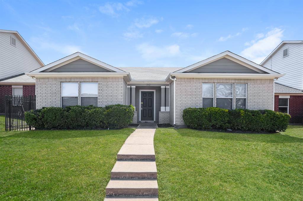 842 Trinity Lane Dallas, TX 75241 - Photo 1 of 1