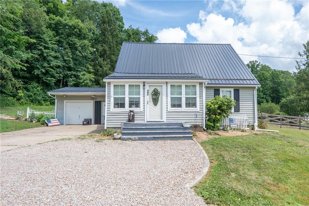 492 Mapletown Road Garards Fort, PA 15334 - Photo 3 of 26