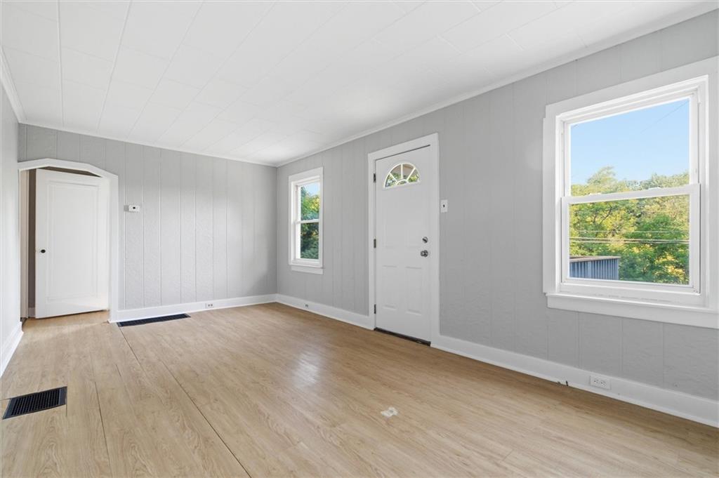 2913 East Bardonner Road Gibsonia, PA 15044 - Photo 6 of 38