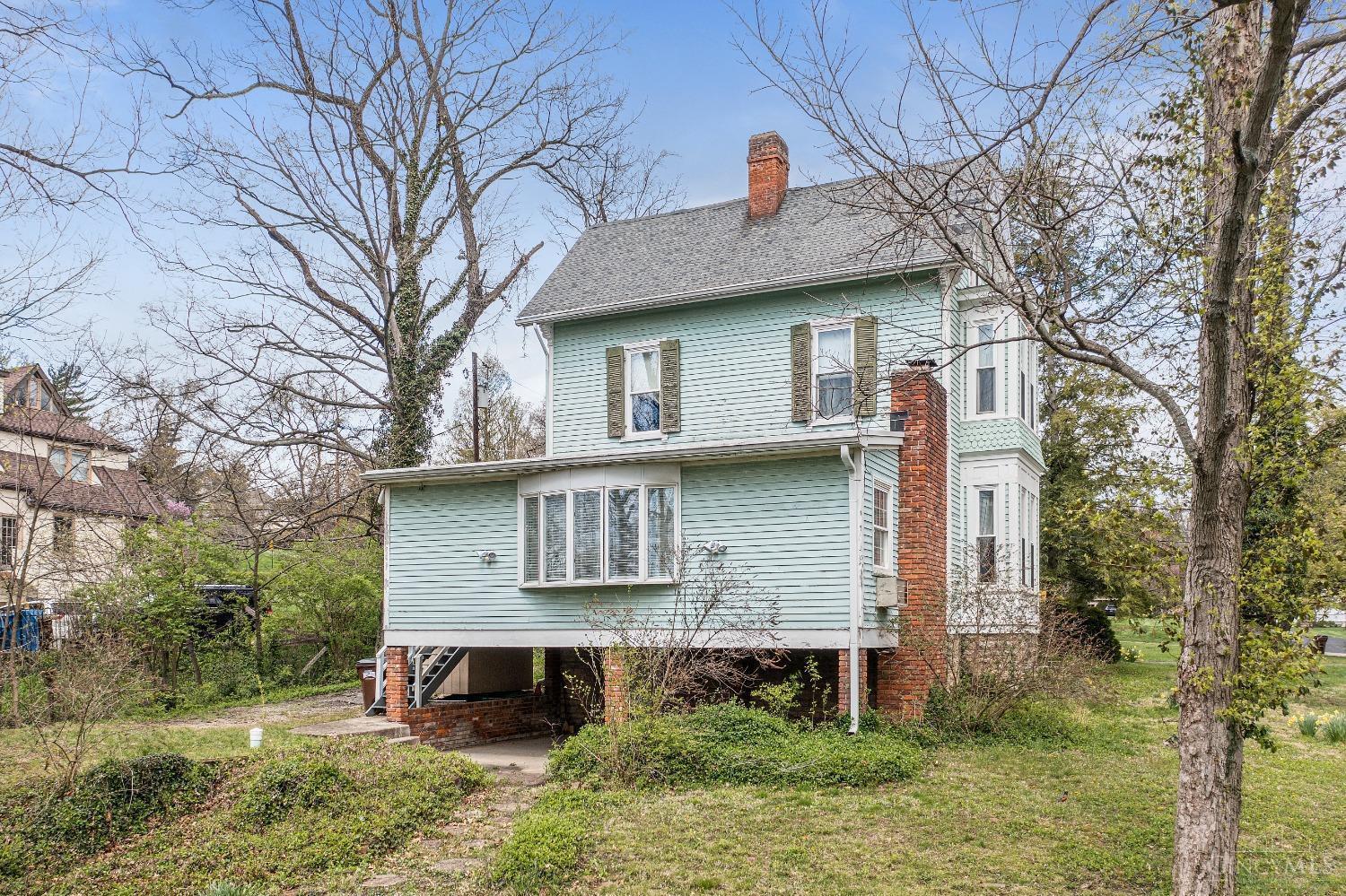 325 Reily Road Wyoming, OH 45215 - Photo 3 of 44
