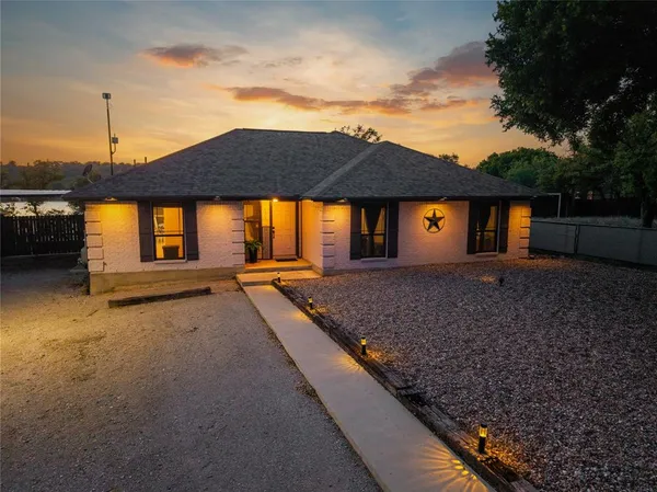 $875,000 | 231 County Road 611, Brownwood, TX 76801