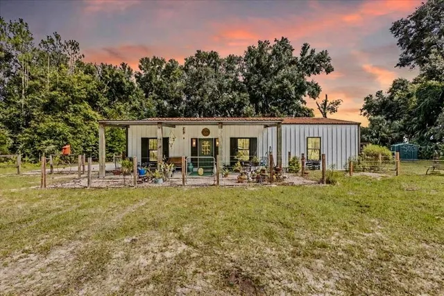 $489,900 | 631 Northwest 172nd Lane, Trenton, FL 32693