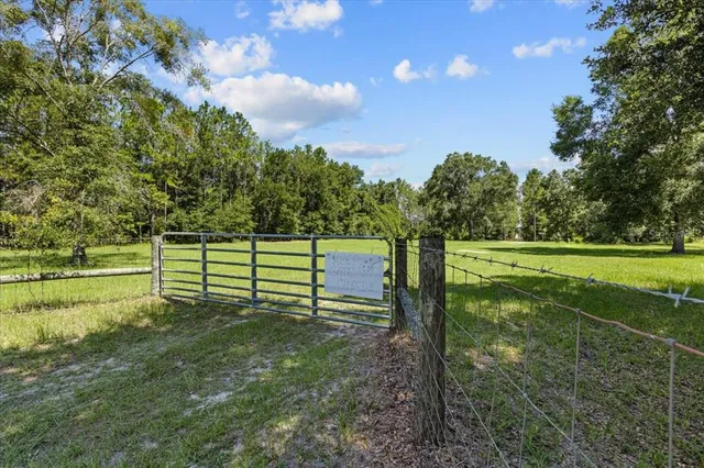 $489,900 | 631 Northwest 172nd Lane, Trenton, FL 32693
