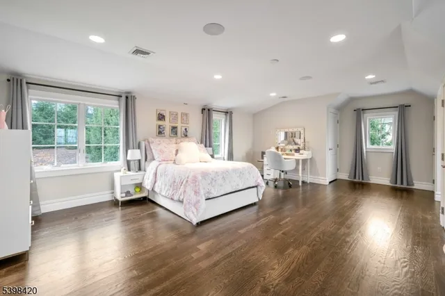 $14,500 | 7 West Serafin Way, Montville, NJ 07082