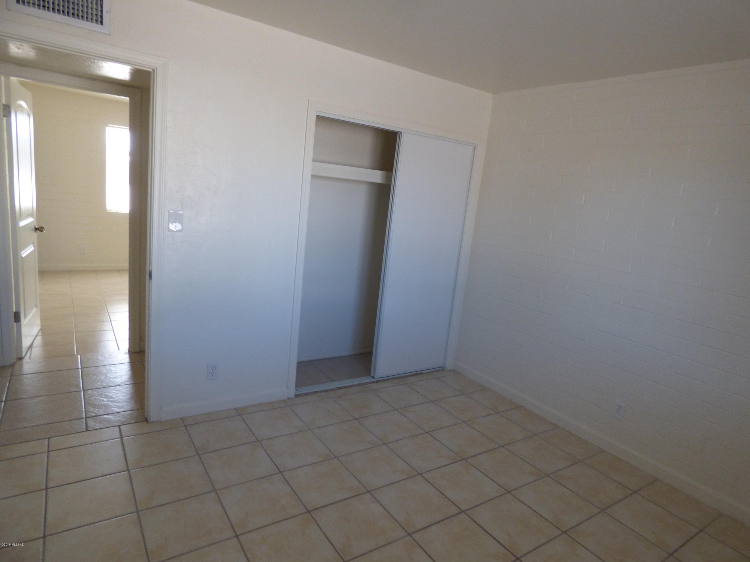 2011 West Merlin Road Tucson, AZ 85713 - Photo 18 of 28
