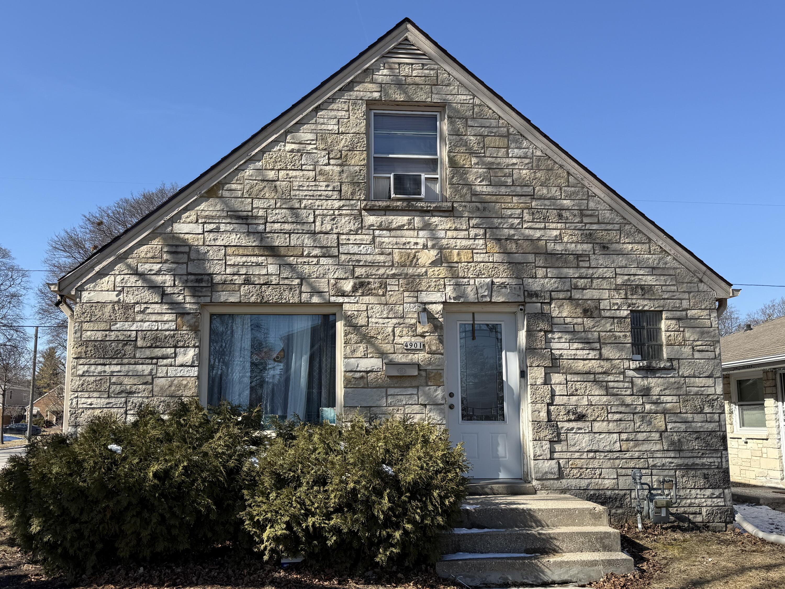 4901 North 65th Street Milwaukee, WI 53218 - Photo 29 of 30 IMG_4740