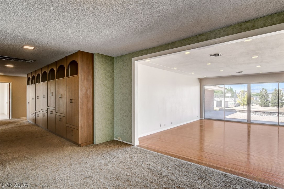 5600 Del Rey Avenue Las Vegas, NV 89146 - Photo 12 of 99