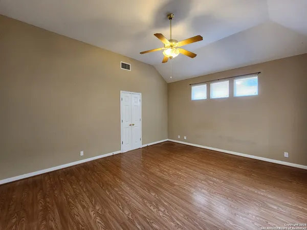 $2,395 | 1771 Oak Glen, New Braunfels, TX 78132