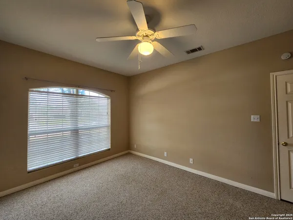 $2,395 | 1771 Oak Glen, New Braunfels, TX 78132