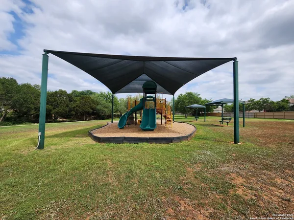 $2,395 | 1771 Oak Glen, New Braunfels, TX 78132