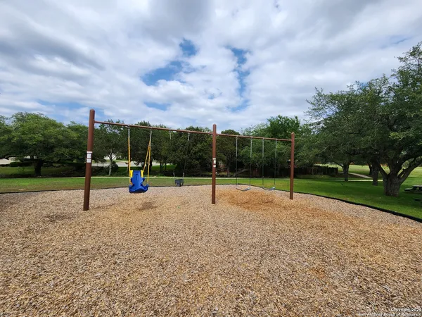 $2,395 | 1771 Oak Glen, New Braunfels, TX 78132