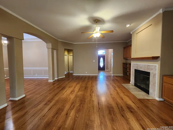 $2,395 | 1771 Oak Glen, New Braunfels, TX 78132