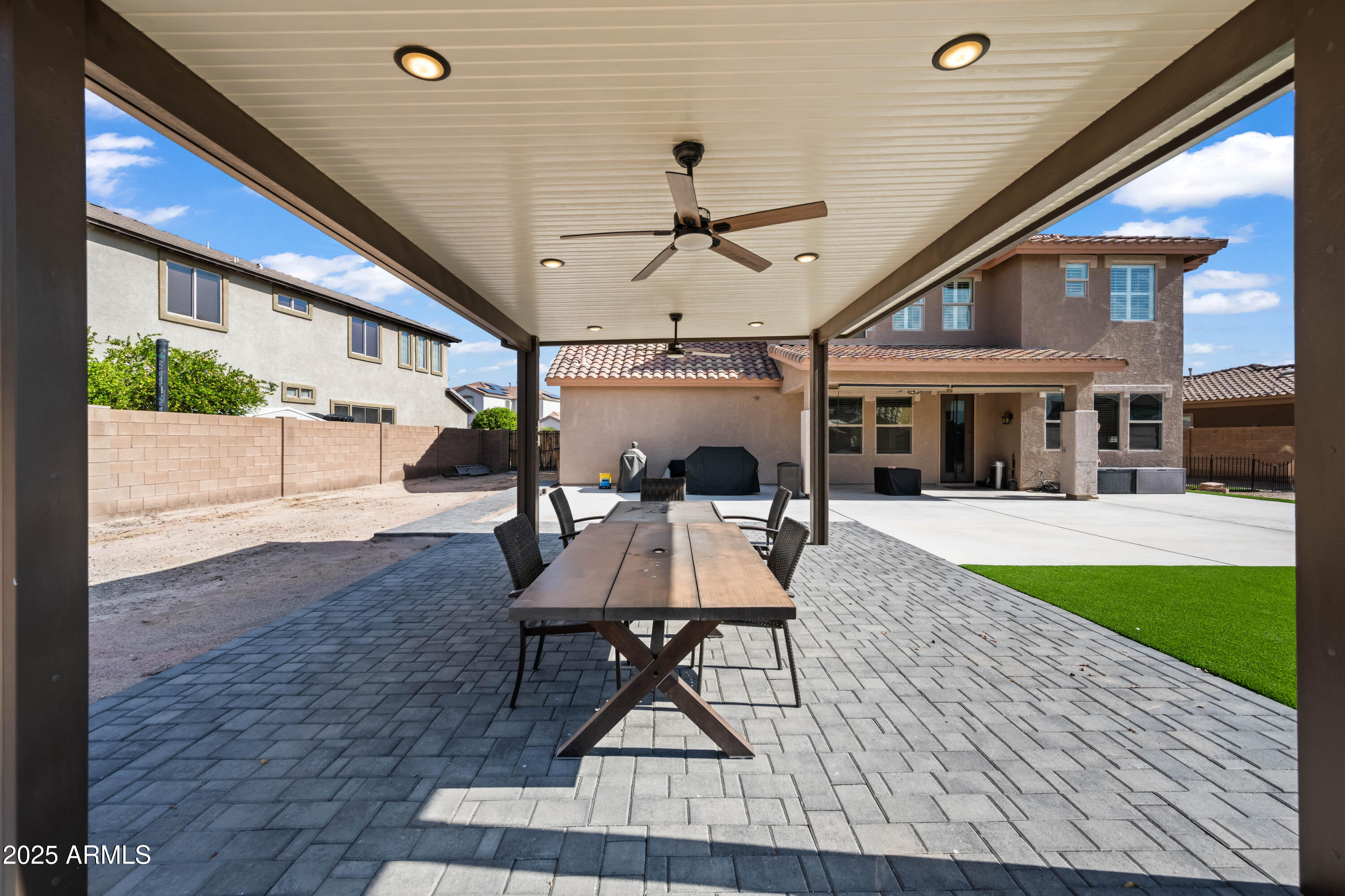 16880 West Jackson Street Goodyear, AZ 85338 - Photo 4 of 86 a outdoor space with furniture