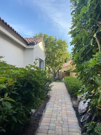 $3,400 | 11841 Southwest 94th Street, Miami, FL 33186