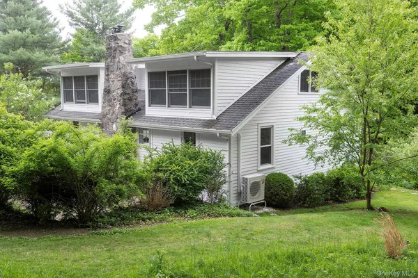 $795,000 | 17 Skytop Ridge, Rhinebeck, NY 12572