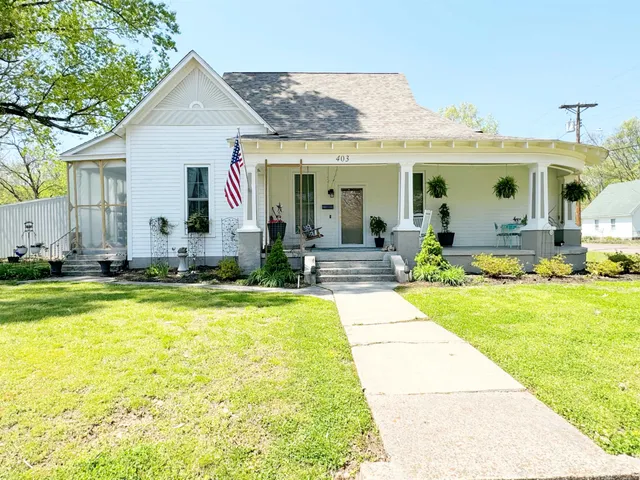 $350,000 | 403 South College Street, Halls, TN 38040