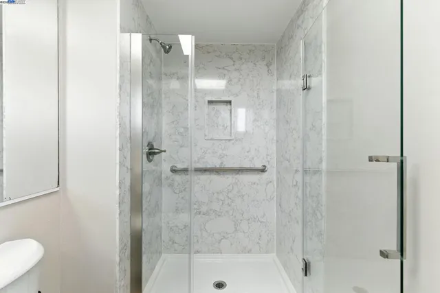 $4,000 | 81 Mountain Valley, Oakland, CA 94605