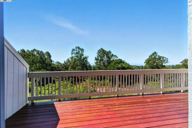 $4,000 | 81 Mountain Valley, Oakland, CA 94605