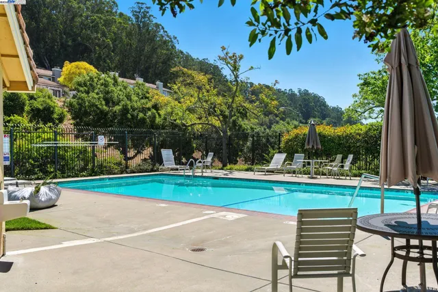 $4,000 | 81 Mountain Valley, Oakland, CA 94605