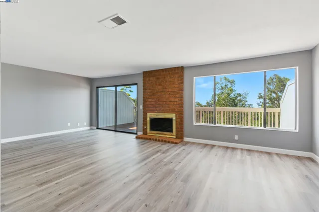 $4,000 | 81 Mountain Valley, Oakland, CA 94605