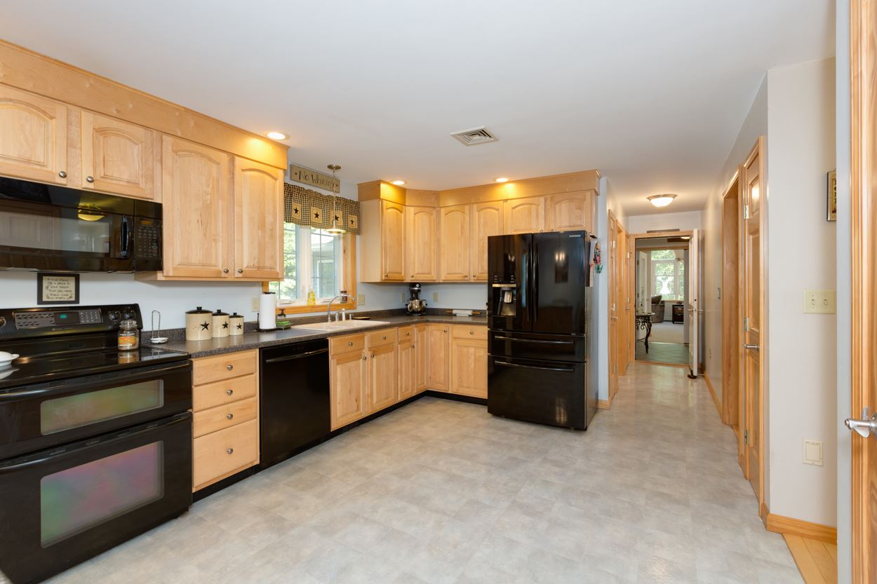 17 Shattigee Road Chester, NH 03036 - Photo 16 of 39