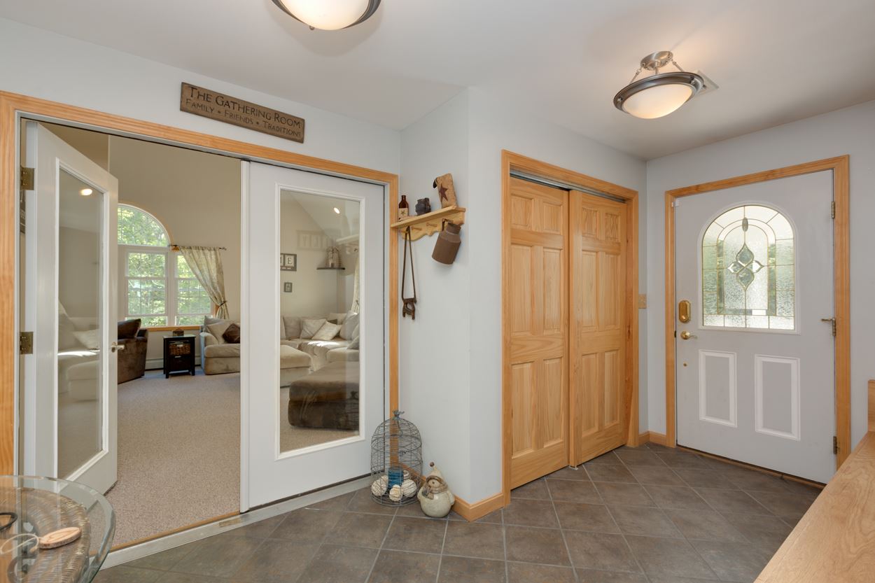 17 Shattigee Road Chester, NH 03036 - Photo 4 of 39